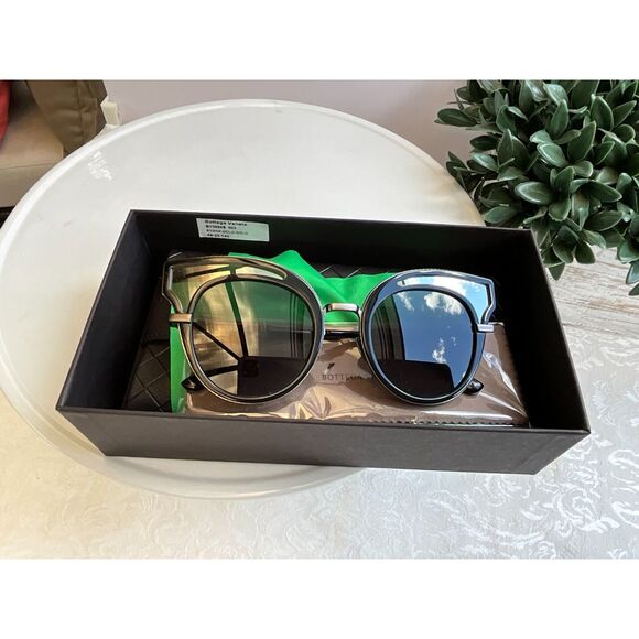 Bottega Veneta new sunglasses box and case BV0094S main image 10